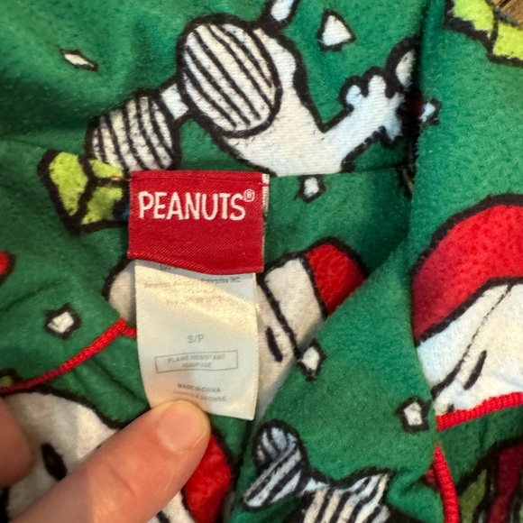 Peanuts unisex Christmas snoopy pajamas - Picture 3 of 3